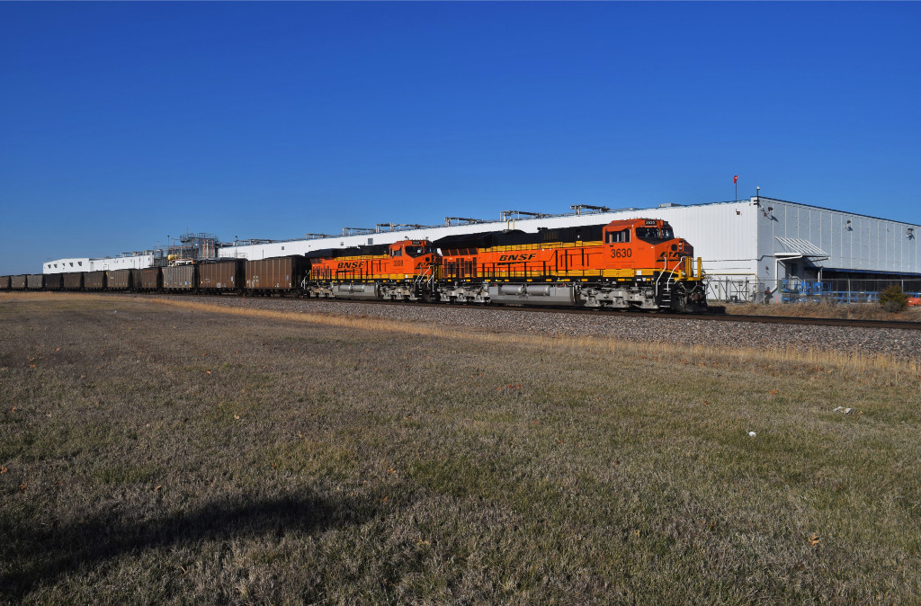 BNSF 3630 South